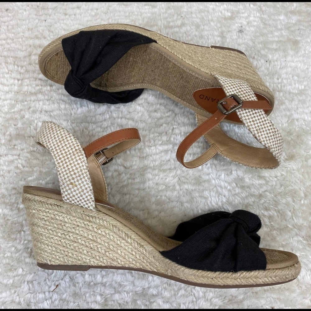 Size 10 Lucky Brand Krizhy Wedge Sandal